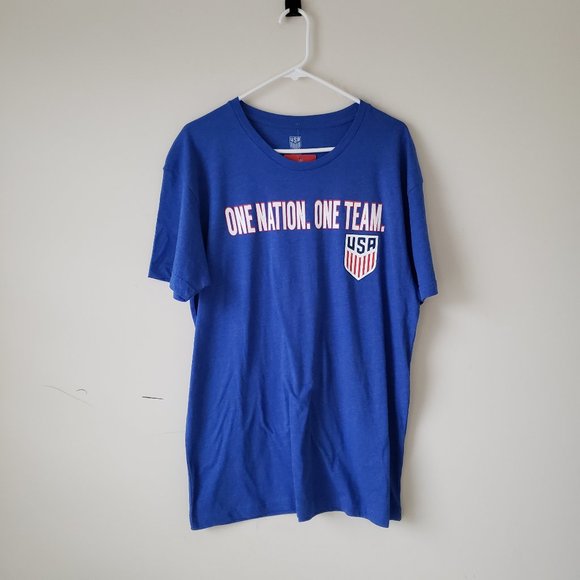 Team USA Soccer T-Shirt Tee Mens Large Blue One Nation One Team USMNT Crest NWT - Picture 1 of 12